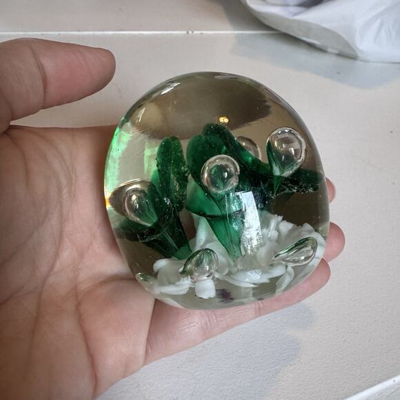 Vintage Green Joe St. Clair Controlled Bubble Art Glass Paperweight 3.5"x3 - Picture 4 of 9